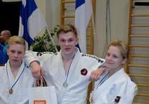 Waldemar Kettunen, Otto Simola ja Katri Kakko Nuorten SM-kisojen mitalistit vuodelta 2014